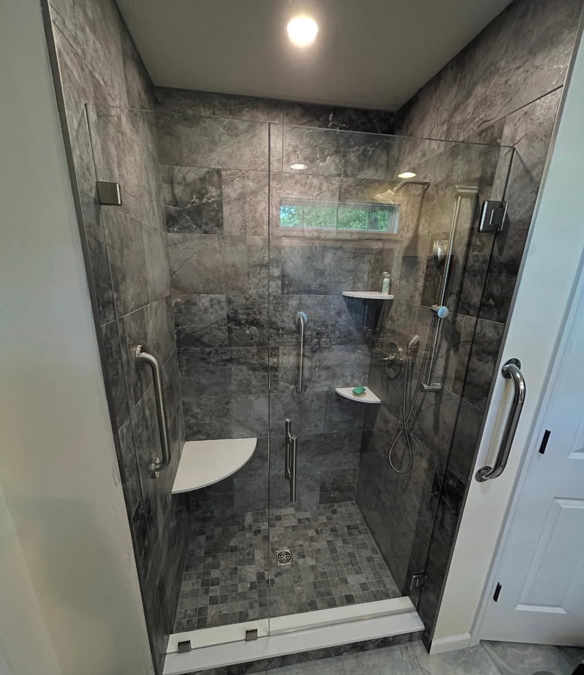 Frameless — Exquisite Custom Glass portfolio photo
