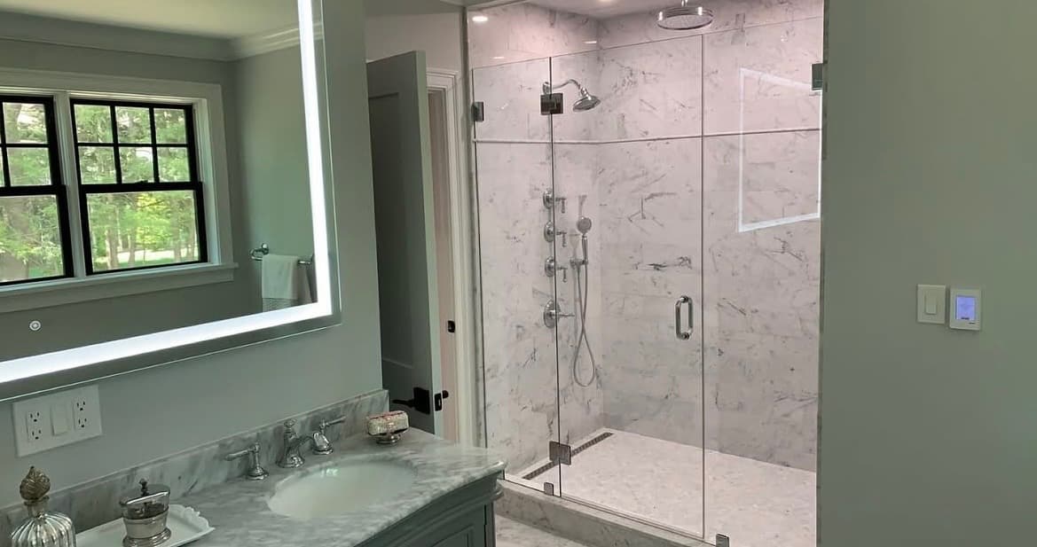 Walk-In — Exquisite Custom Glass portfolio photo